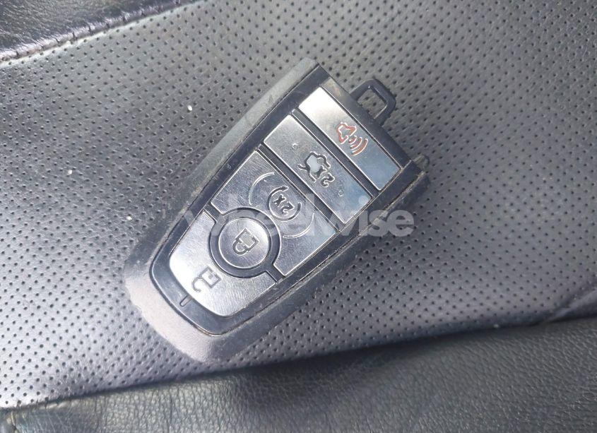 Photo 11 of 2018 Ford Fusion TITANIUM (VIN 3FA6P0D91JR169207)