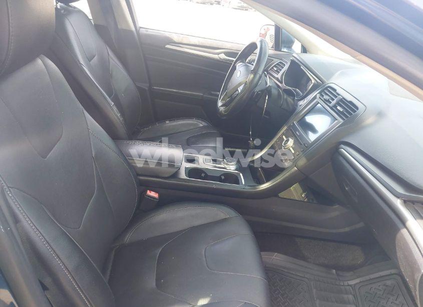 Photo 5 of 2018 Ford Fusion TITANIUM (VIN 3FA6P0D91JR169207)