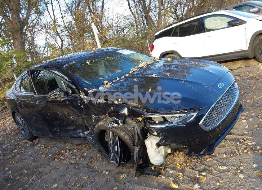 2019 Ford Fusion TITANIUM (VIN 3FA6P0D91KR119036) main photo