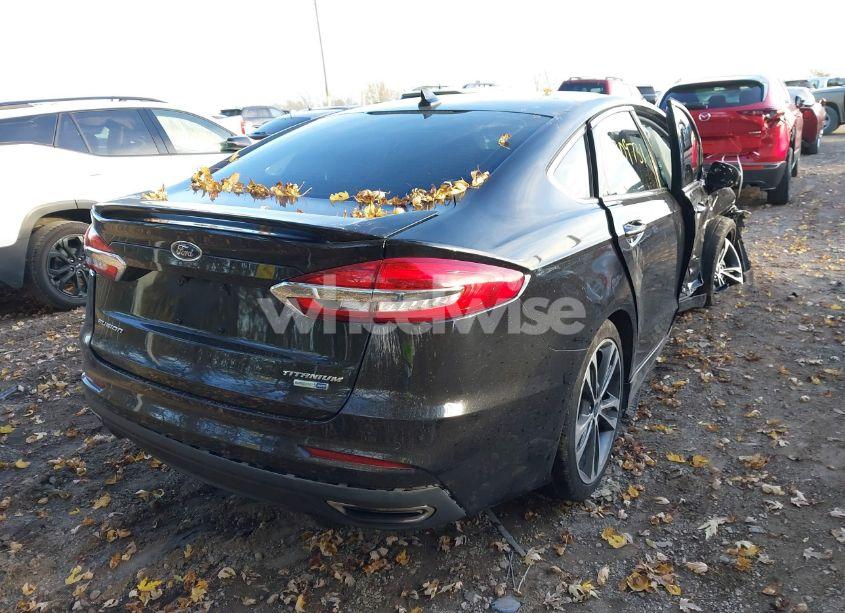 Photo 4 of 2019 Ford Fusion TITANIUM (VIN 3FA6P0D91KR119036)