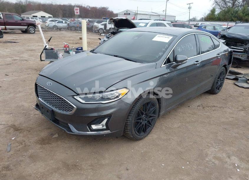 Photo 2 of 2019 Ford Fusion TITANIUM (VIN 3FA6P0D91KR143370)