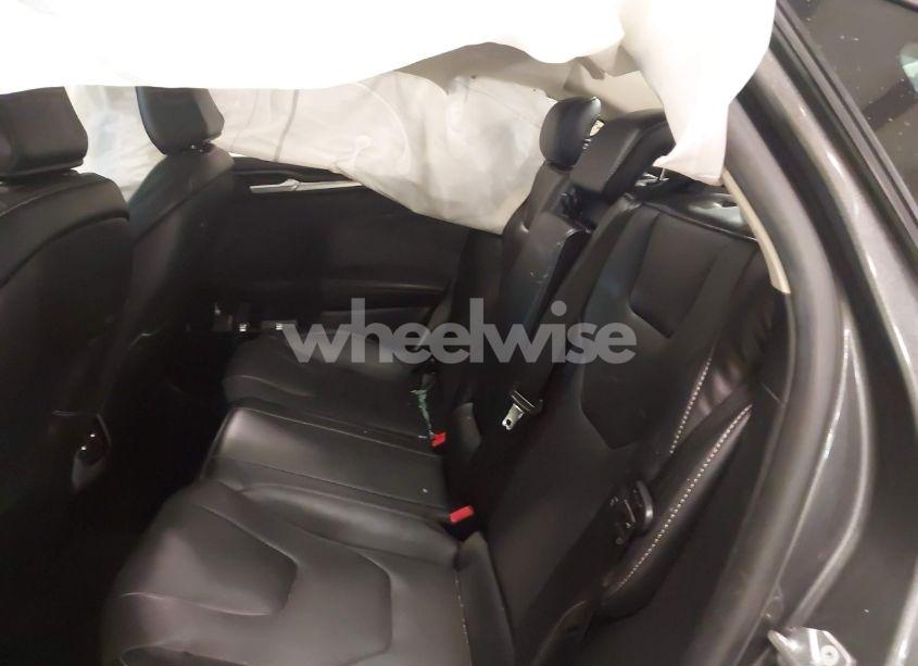 Photo 8 of 2020 Ford Fusion TITANIUM (VIN 3FA6P0D91LR193543)