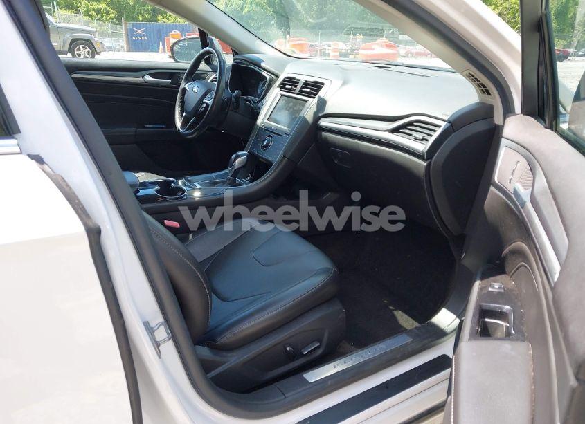 Photo 5 of 2014 Ford Fusion TITANIUM (VIN 3FA6P0D92ER181856)