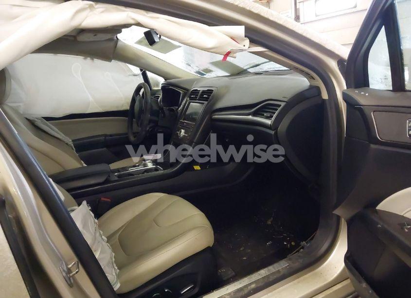 Photo 5 of 2018 Ford Fusion TITANIUM (VIN 3FA6P0D92JR187876)