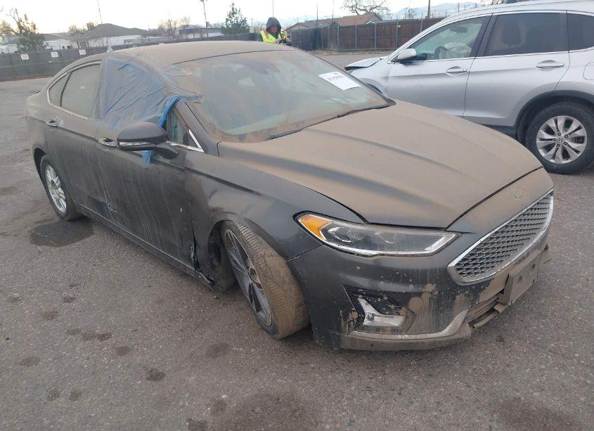 2019 Ford Fusion TITANIUM (VIN 3FA6P0D92KR207688) main photo