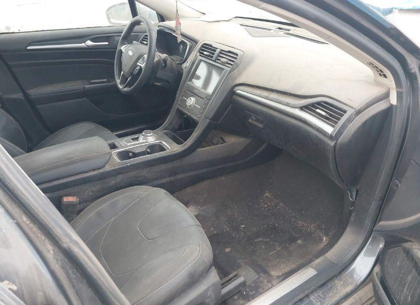 Photo 5 of 2019 Ford Fusion TITANIUM (VIN 3FA6P0D92KR207688)