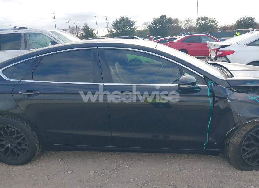 Photo 13 of 2020 Ford Fusion TITANIUM (VIN 3FA6P0D92LR203030)