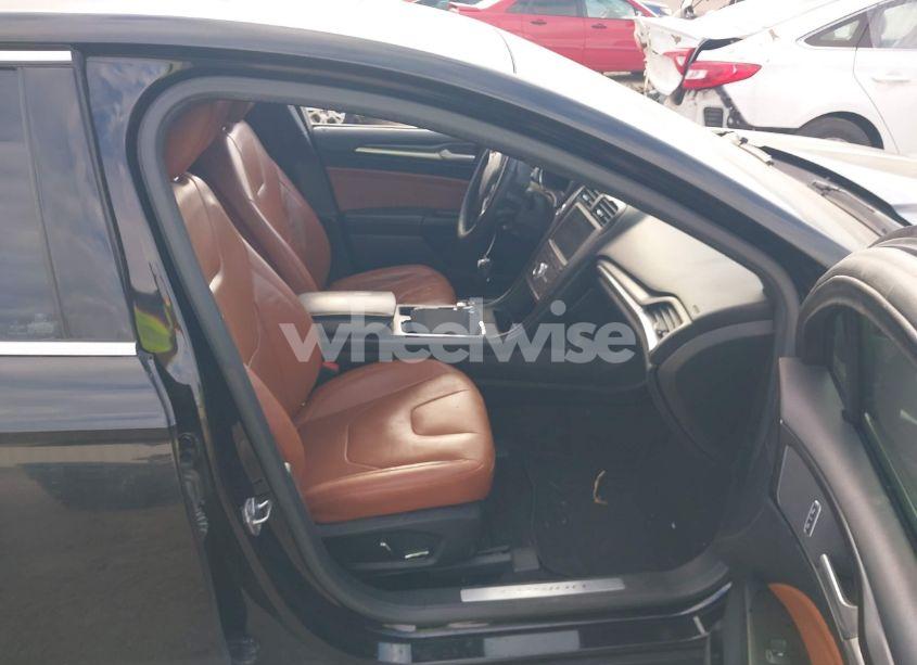 Photo 5 of 2020 Ford Fusion TITANIUM (VIN 3FA6P0D92LR203030)