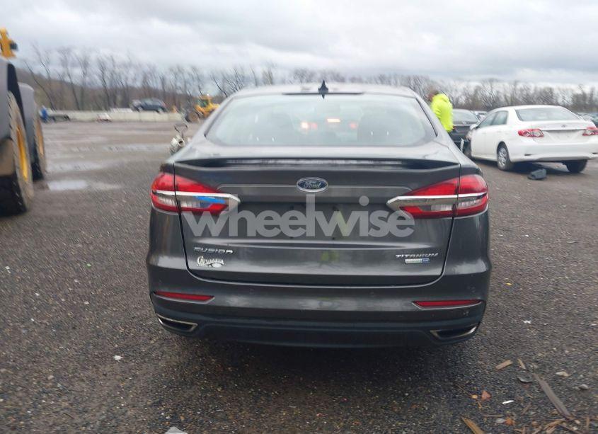 Photo 17 of 2019 Ford Fusion TITANIUM (VIN 3FA6P0D93KR124299)