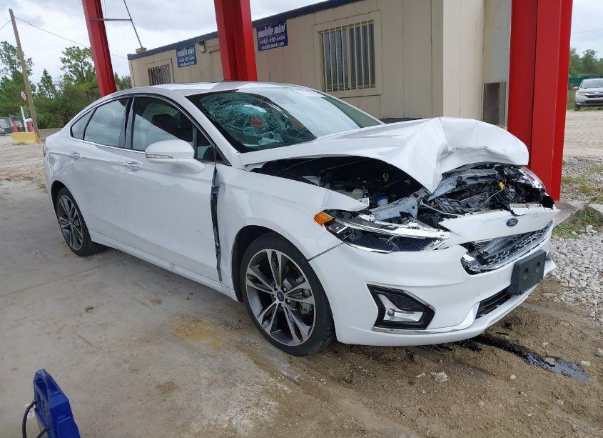 2020 Ford Fusion TITANIUM (VIN 3FA6P0D93LR204395) main photo