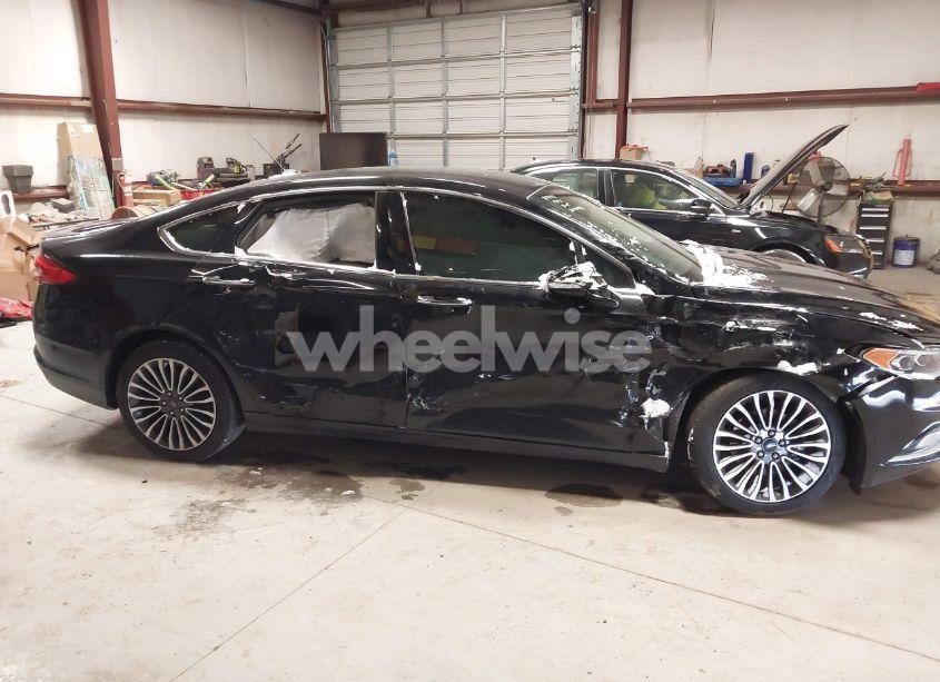 Photo 12 of 2018 Ford Fusion TITANIUM (VIN 3FA6P0D94JR146133)