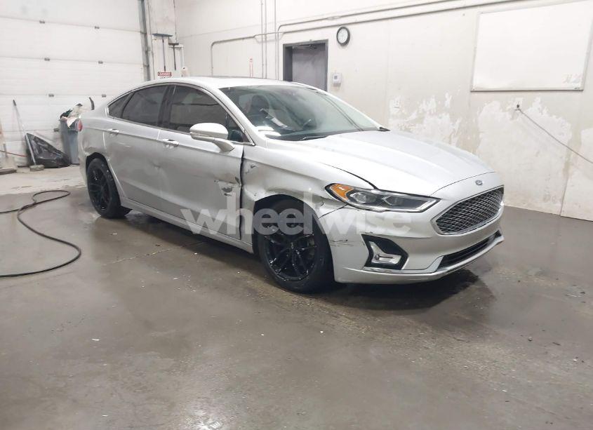 2019 Ford Fusion TITANIUM (VIN 3FA6P0D94KR154606) main photo