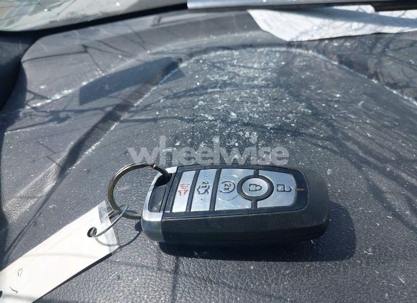 Photo 11 of 2019 Ford Fusion TITANIUM (VIN 3FA6P0D95KR222265)