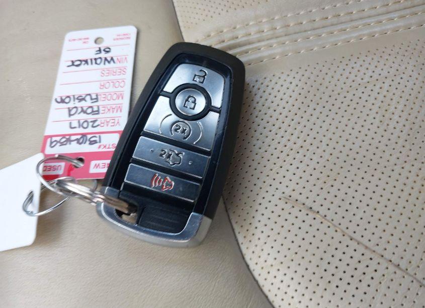 Photo 11 of 2017 Ford Fusion PLATINUM (VIN 3FA6P0D96HR411421)