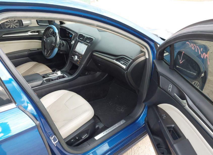 Photo 5 of 2018 Ford Fusion TITANIUM (VIN 3FA6P0D96JR205554)