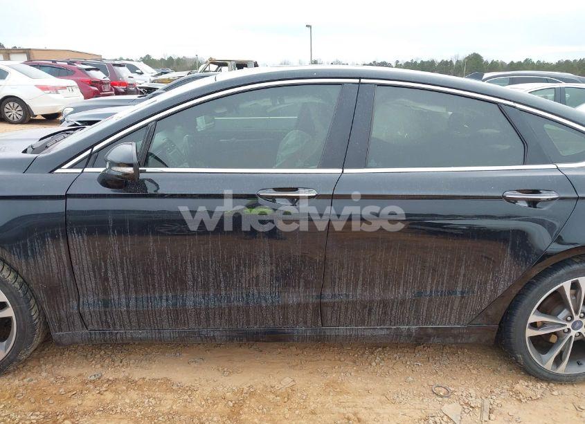 Photo 14 of 2020 Ford Fusion TITANIUM (VIN 3FA6P0D96LR137288)