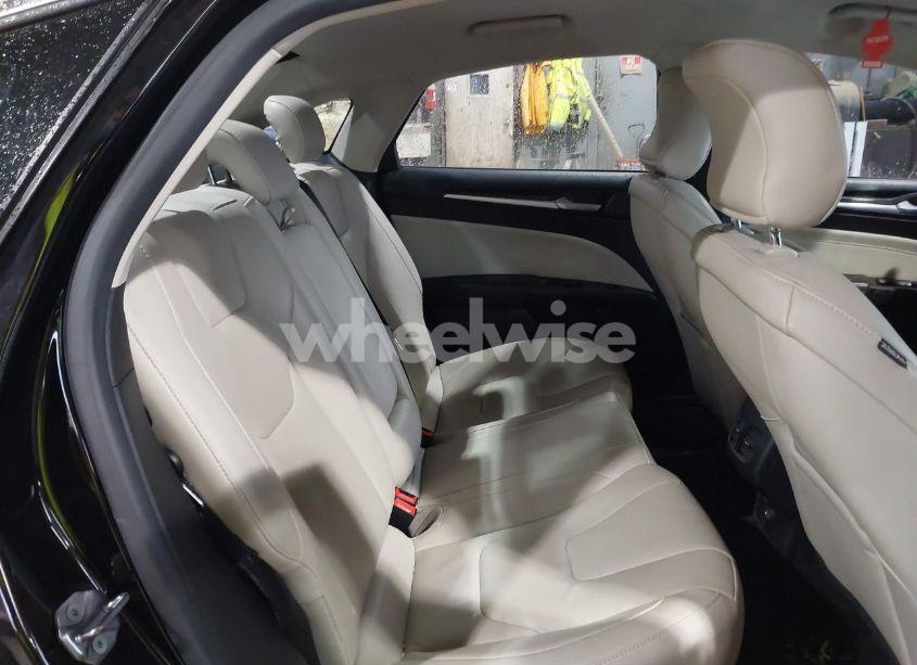 Photo 8 of 2018 Ford Fusion TITANIUM (VIN 3FA6P0D97JR155117)