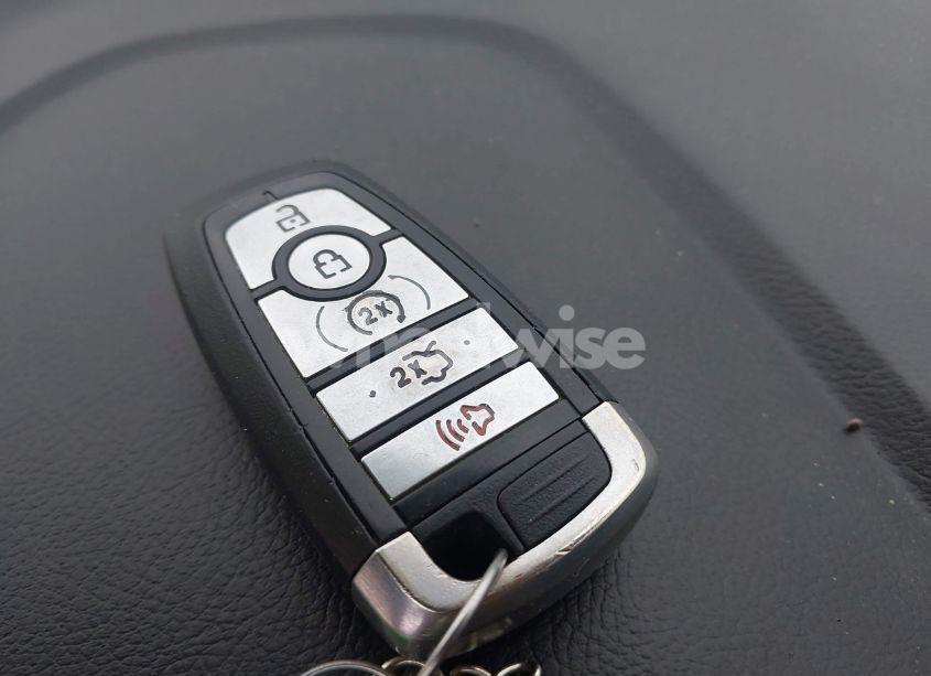 Photo 11 of 2018 Ford Fusion TITANIUM (VIN 3FA6P0D97JR194208)