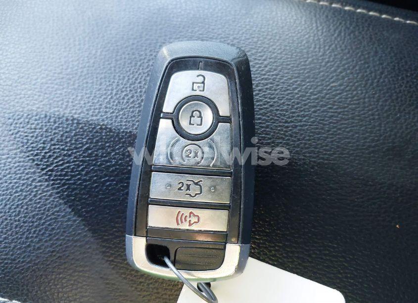 Photo 11 of 2018 Ford Fusion TITANIUM (VIN 3FA6P0D97JR233380)