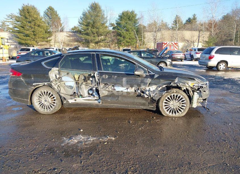 Photo 13 of 2018 Ford Fusion TITANIUM (VIN 3FA6P0D97JR233380)