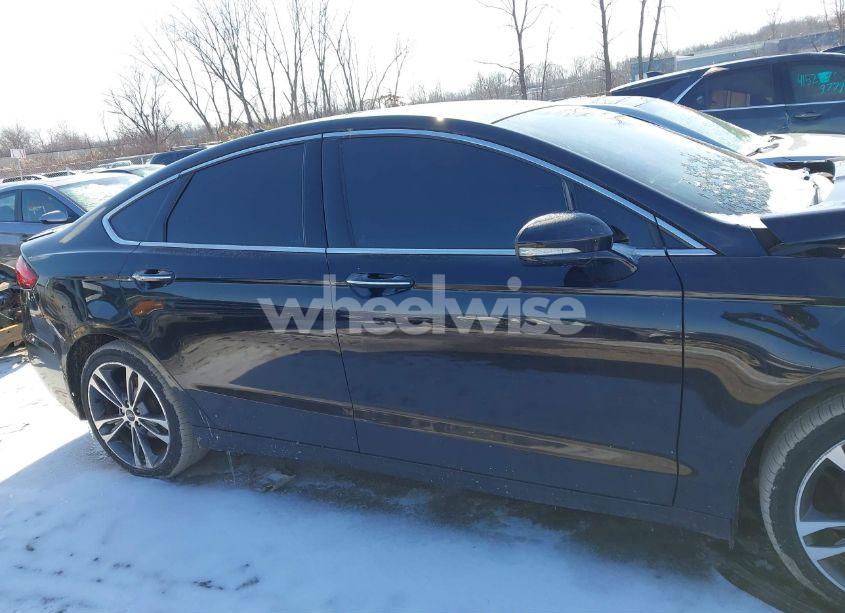 Photo 13 of 2019 Ford Fusion TITANIUM (VIN 3FA6P0D97KR253050)