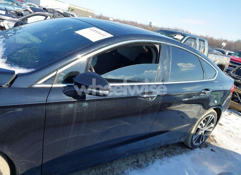 Photo 14 of 2019 Ford Fusion TITANIUM (VIN 3FA6P0D97KR253050)