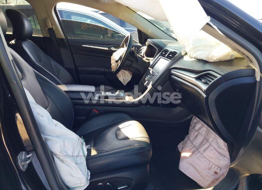 Photo 5 of 2019 Ford Fusion TITANIUM (VIN 3FA6P0D97KR253050)