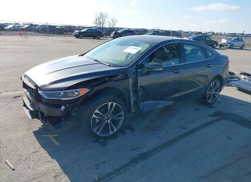 Photo 2 of 2020 Ford Fusion TITANIUM (VIN 3FA6P0D97LR199606)