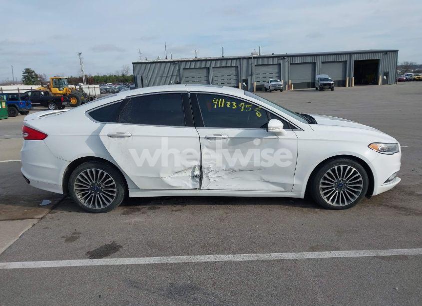 Photo 13 of 2018 Ford Fusion TITANIUM (VIN 3FA6P0D98JR124040)