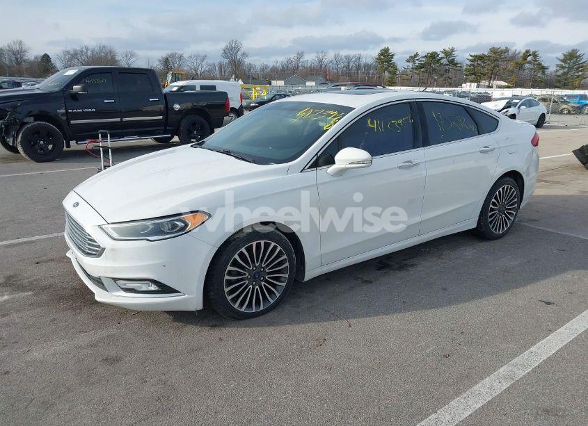 Photo 2 of 2018 Ford Fusion TITANIUM (VIN 3FA6P0D98JR124040)