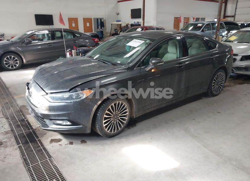 Photo 2 of 2018 Ford Fusion TITANIUM (VIN 3FA6P0D98JR205880)