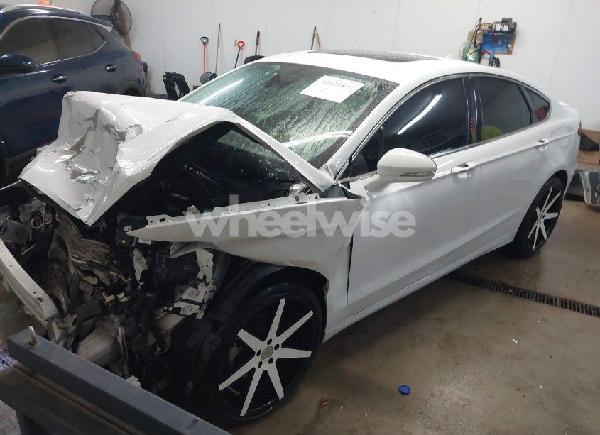 Photo 2 of 2019 Ford Fusion TITANIUM (VIN 3FA6P0D98KR124007)