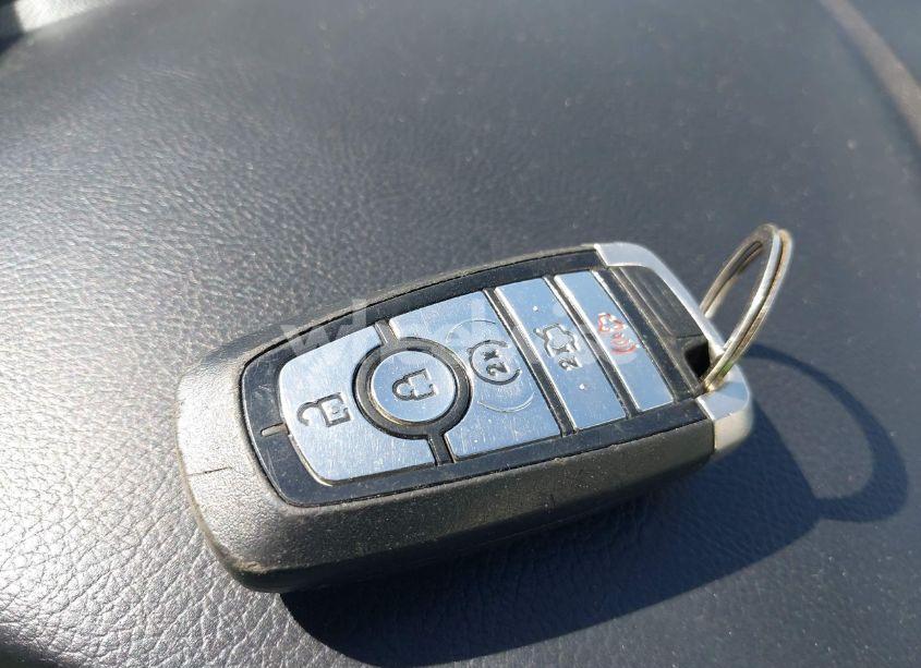 Photo 11 of 2019 Ford Fusion TITANIUM (VIN 3FA6P0D98KR124086)