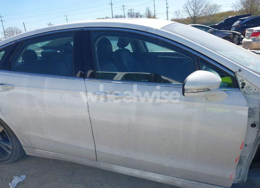 Photo 14 of 2019 Ford Fusion TITANIUM (VIN 3FA6P0D98KR124086)