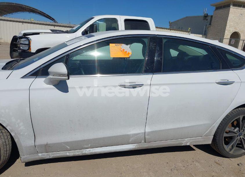 Photo 15 of 2019 Ford Fusion TITANIUM (VIN 3FA6P0D98KR124086)
