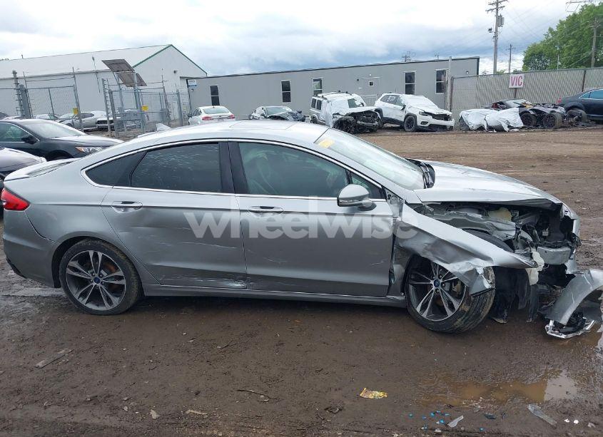 Photo 13 of 2020 Ford Fusion TITANIUM (VIN 3FA6P0D98LR115437)