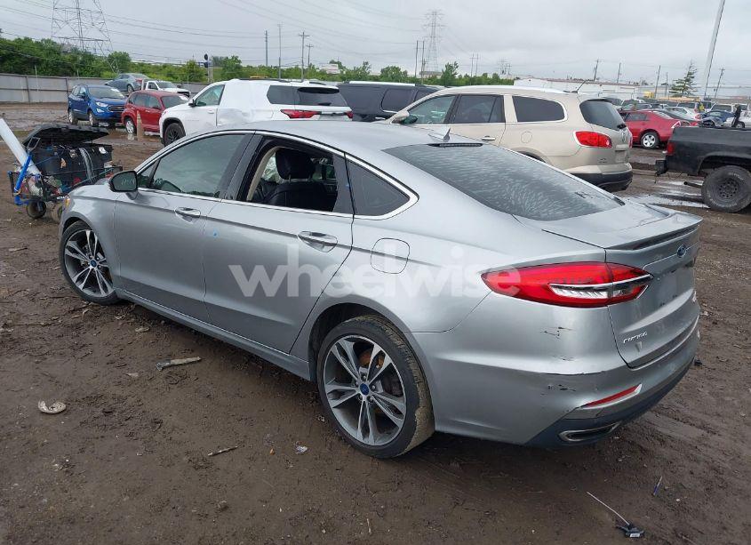 Photo 3 of 2020 Ford Fusion TITANIUM (VIN 3FA6P0D98LR115437)