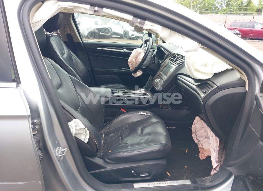 Photo 5 of 2020 Ford Fusion TITANIUM (VIN 3FA6P0D98LR115437)