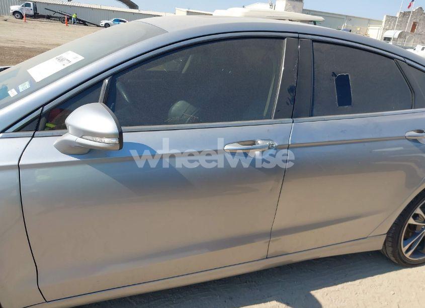 Photo 14 of 2020 Ford Fusion TITANIUM (VIN 3FA6P0D98LR153170)