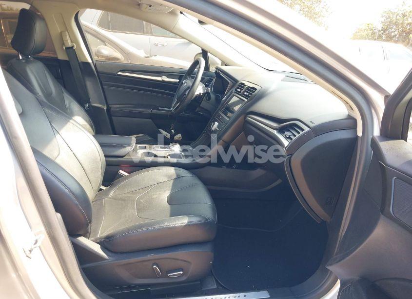 Photo 5 of 2020 Ford Fusion TITANIUM (VIN 3FA6P0D98LR153170)