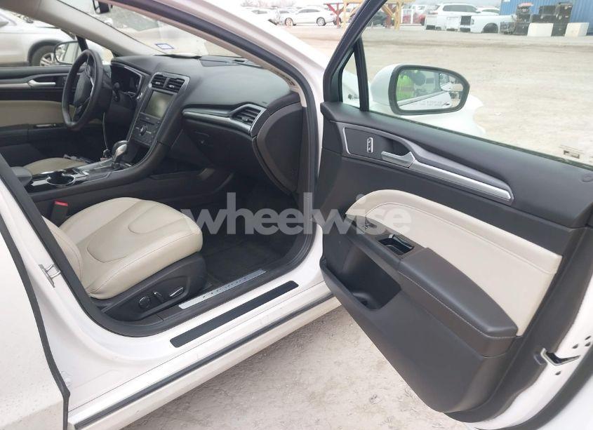 Photo 5 of 2016 Ford Fusion TITANIUM (VIN 3FA6P0D99GR280841)