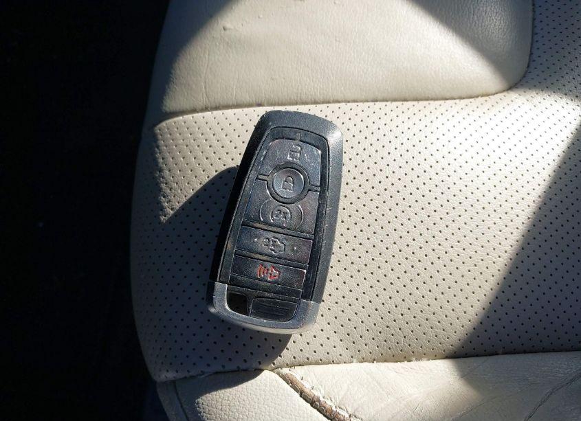 Photo 11 of 2018 Ford Fusion TITANIUM (VIN 3FA6P0D99JR131482)