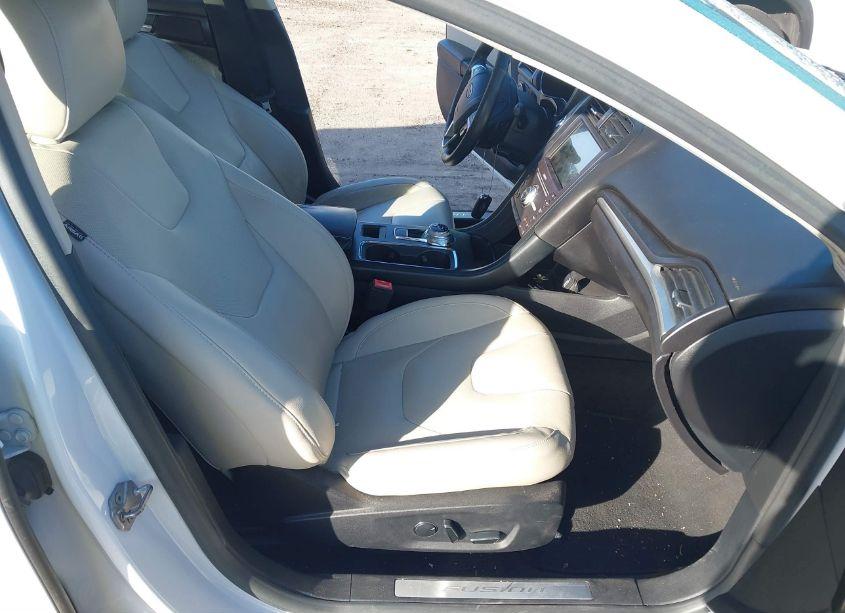 Photo 5 of 2018 Ford Fusion TITANIUM (VIN 3FA6P0D99JR131482)