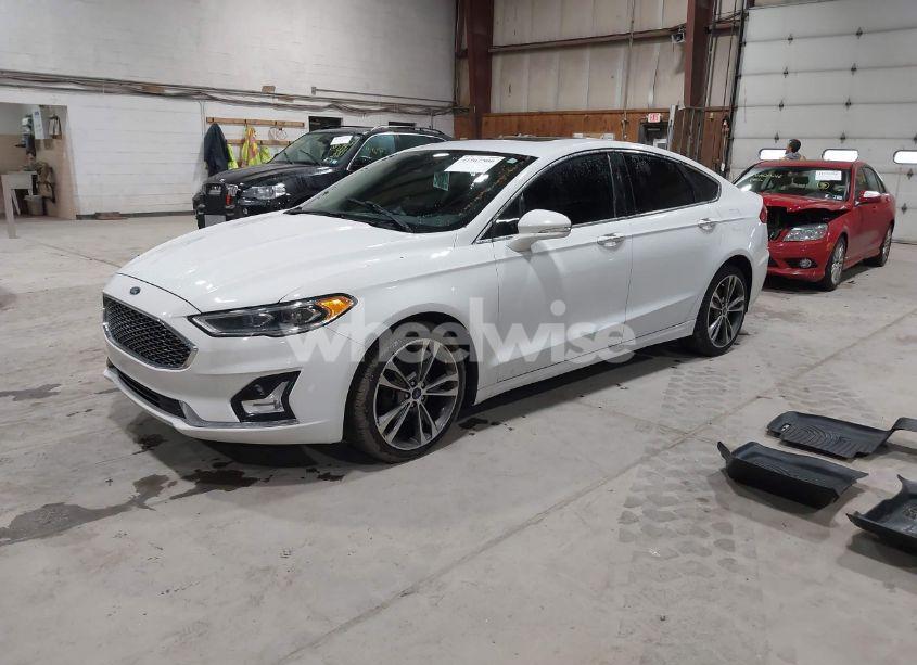 Photo 2 of 2020 Ford Fusion TITANIUM (VIN 3FA6P0D99LR131145)