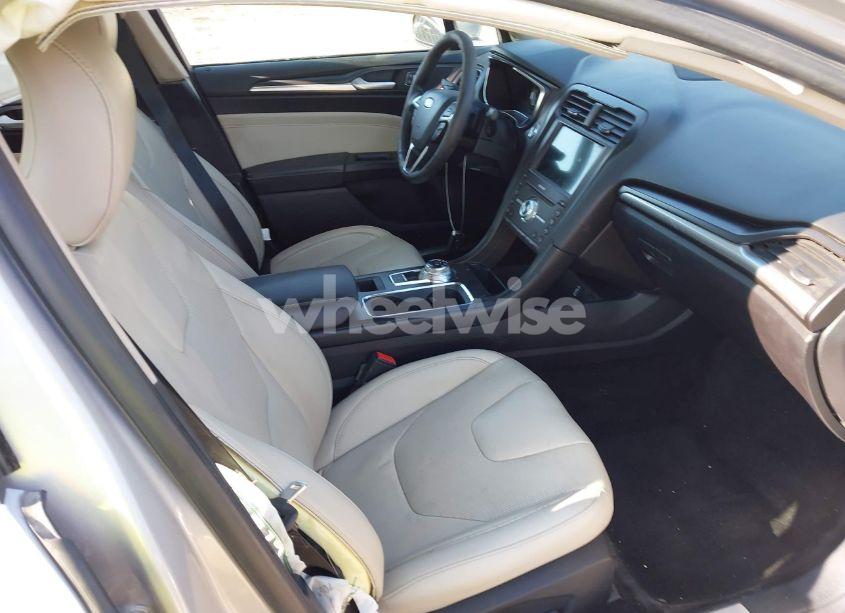 Photo 5 of 2018 Ford Fusion TITANIUM (VIN 3FA6P0D9XJR154849)