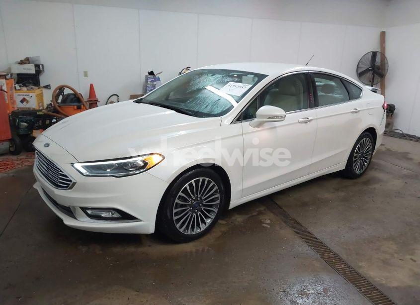 Photo 2 of 2018 Ford Fusion TITANIUM (VIN 3FA6P0D9XJR155029)