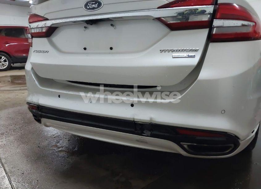 Photo 6 of 2018 Ford Fusion TITANIUM (VIN 3FA6P0D9XJR155029)