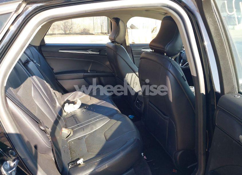 Photo 8 of 2018 Ford Fusion TITANIUM (VIN 3FA6P0D9XJR188192)