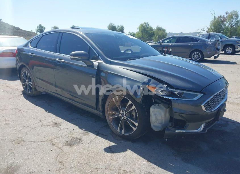 2019 Ford Fusion TITANIUM (VIN 3FA6P0D9XKR205154) main photo