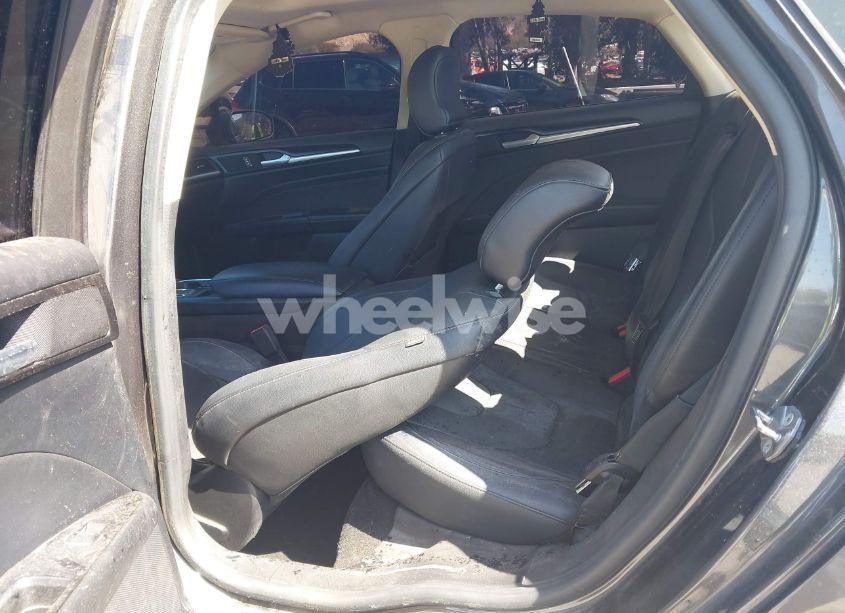 Photo 8 of 2019 Ford Fusion TITANIUM (VIN 3FA6P0D9XKR205154)